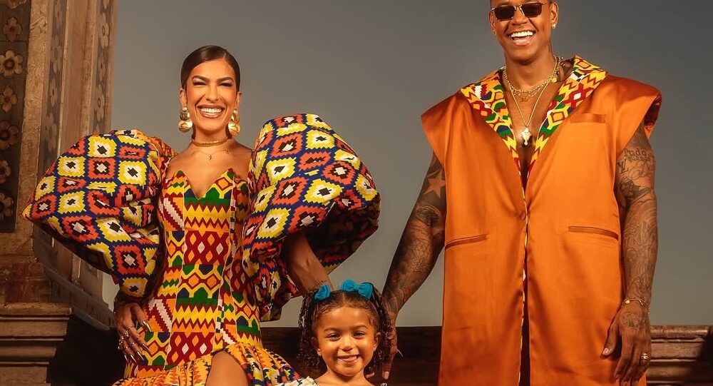 Fotos da Noite da Aclamação comandada por Léo Santana e Lore Improta
