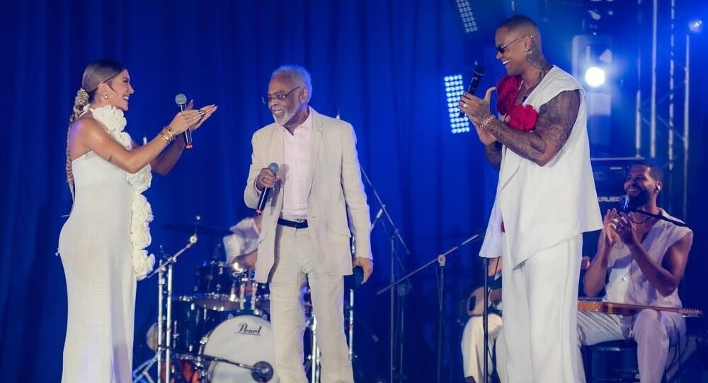 Fotos da Noite da Aclamação comandada por Léo Santana e Lore Improta