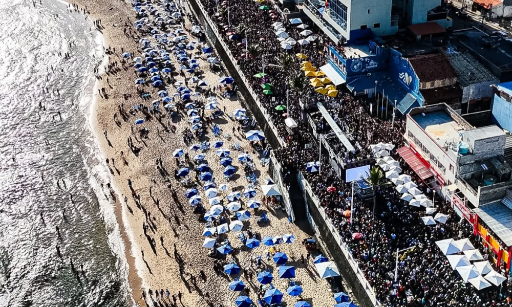 Bell Marques no aniversário de 5 anos da Salvador FM